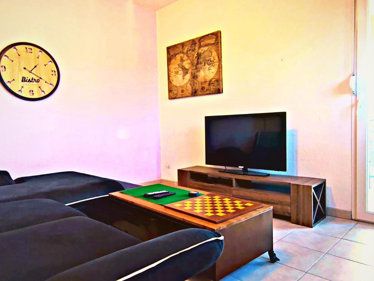 شقة قرقشونه  في *Le Cocon Bistroquet*Oc.Keys/Terrasse/ Parking المظهر الخارجي الصورة